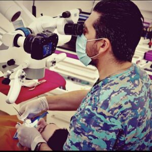 Οδοντιατρικό μικροσκόπιο στην καθημερινή πράξη